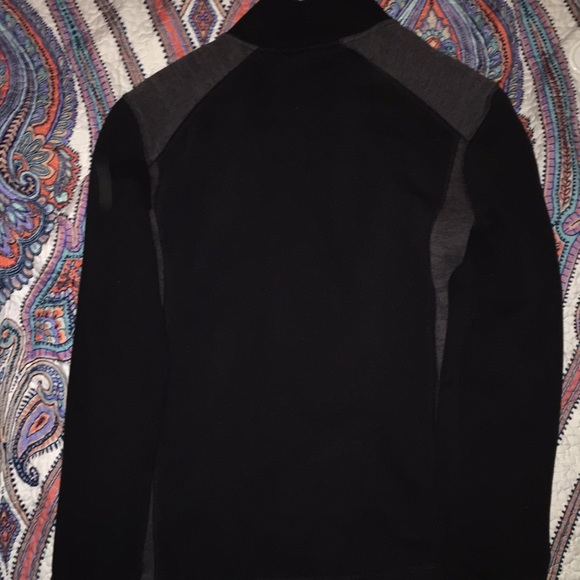 ⚫️Calvin Klein Sweater⚫️ - Picture 3 of 3